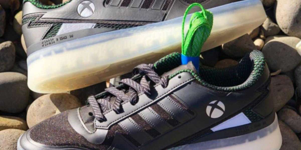 Xbox ve Adidas Ayakkabı Üretiyor
