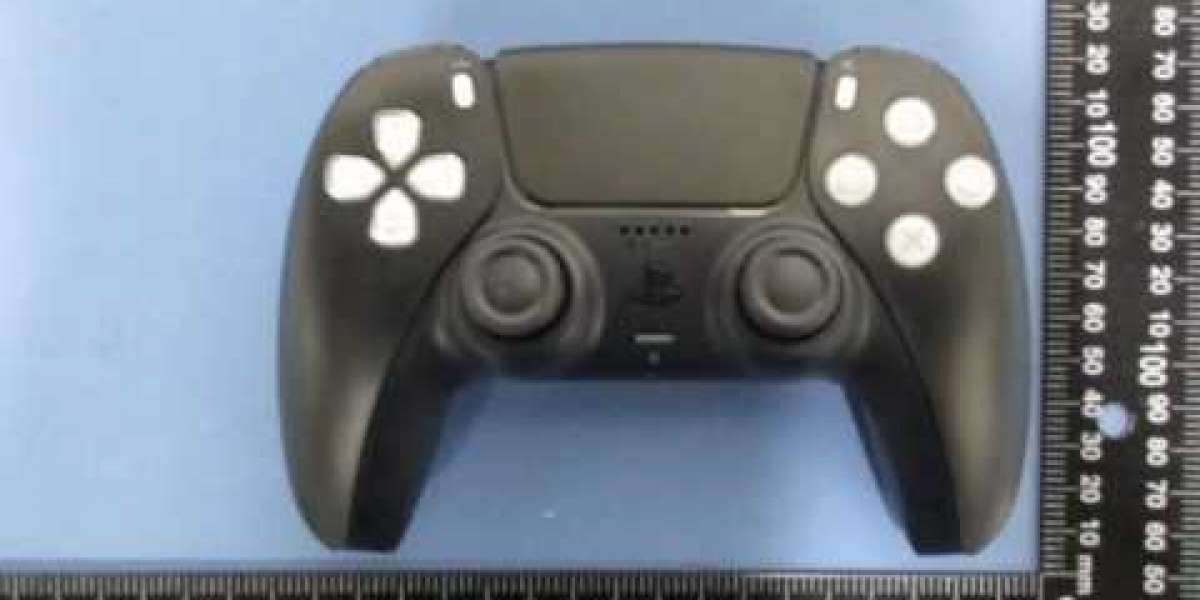 Doğrulanmamış Görüntülerde Siyah PS5 Denetleyicisi Ortaya Çıktı