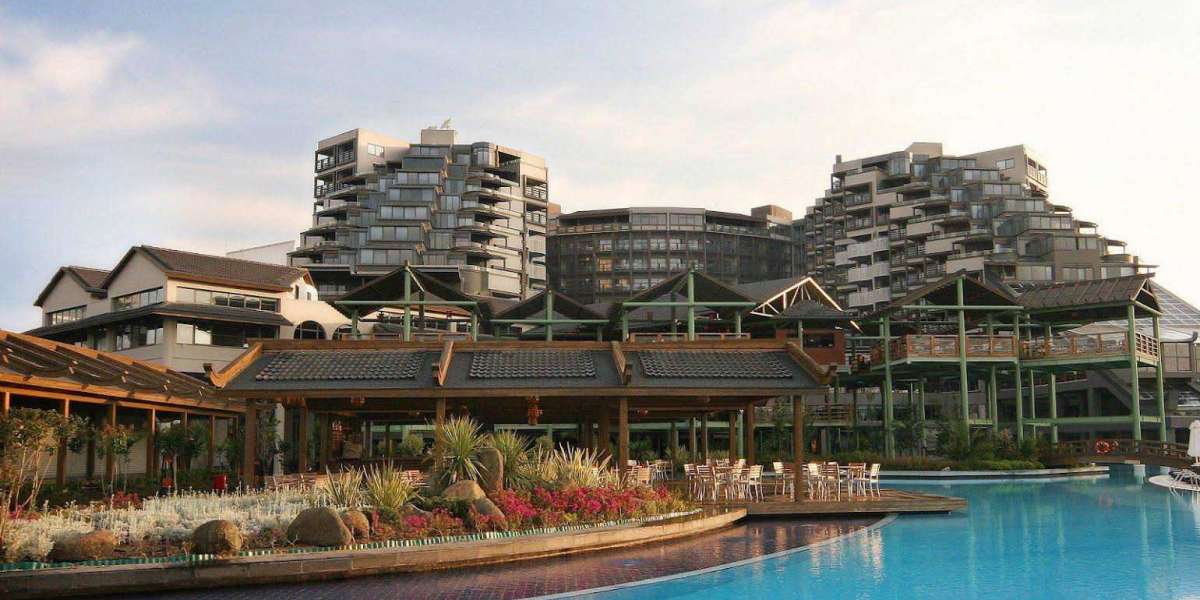 Oyuncuların Tatil Yeri Limak Lara Deluxe Hotel  Resort
