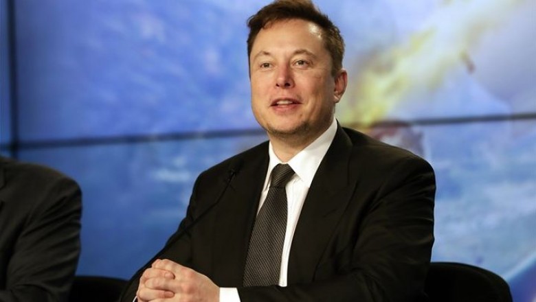 Elon Musk, Kullanıcıları Facebook Hesaplarını Silmeye Teşvik Ediyor
