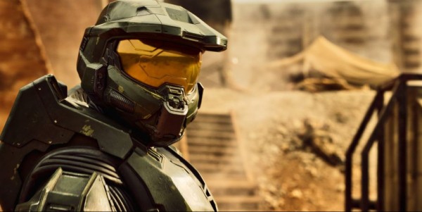 Halo dizisinin ikinci sezonunda, büyük ölçekli savaş sahneleri ve büyük bir kanonik anın vaat edildiği söyleniyor.