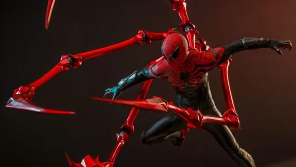 Hot Toys, Marvel’s Spider-Man 2’den Peter Parker için yeni bir figür tanıttı.