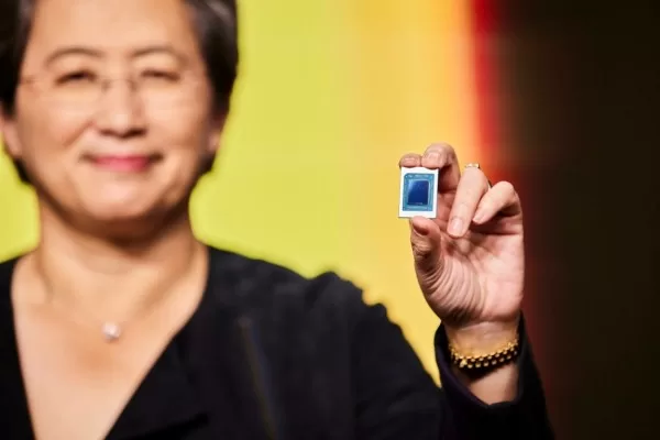 AMD, Zen 3+ mimarili yeni mobil işlemcileri piyasaya sürdü